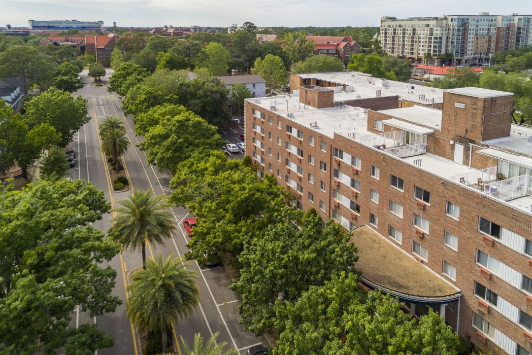 College Manor